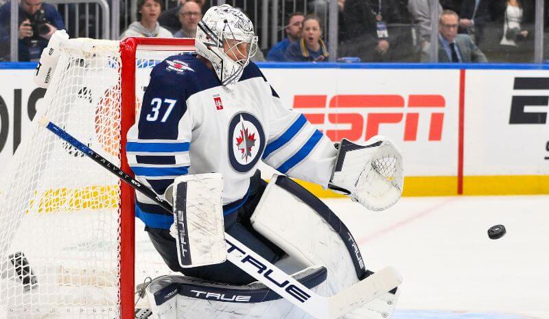 Blues vs Jets Prediction, Picks & Best Bets for Tonight's NHL Playoffs Game 5