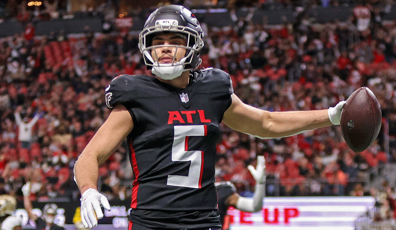 How To Bet - Falcons vs Packers Prop Picks: Thursday Night Football