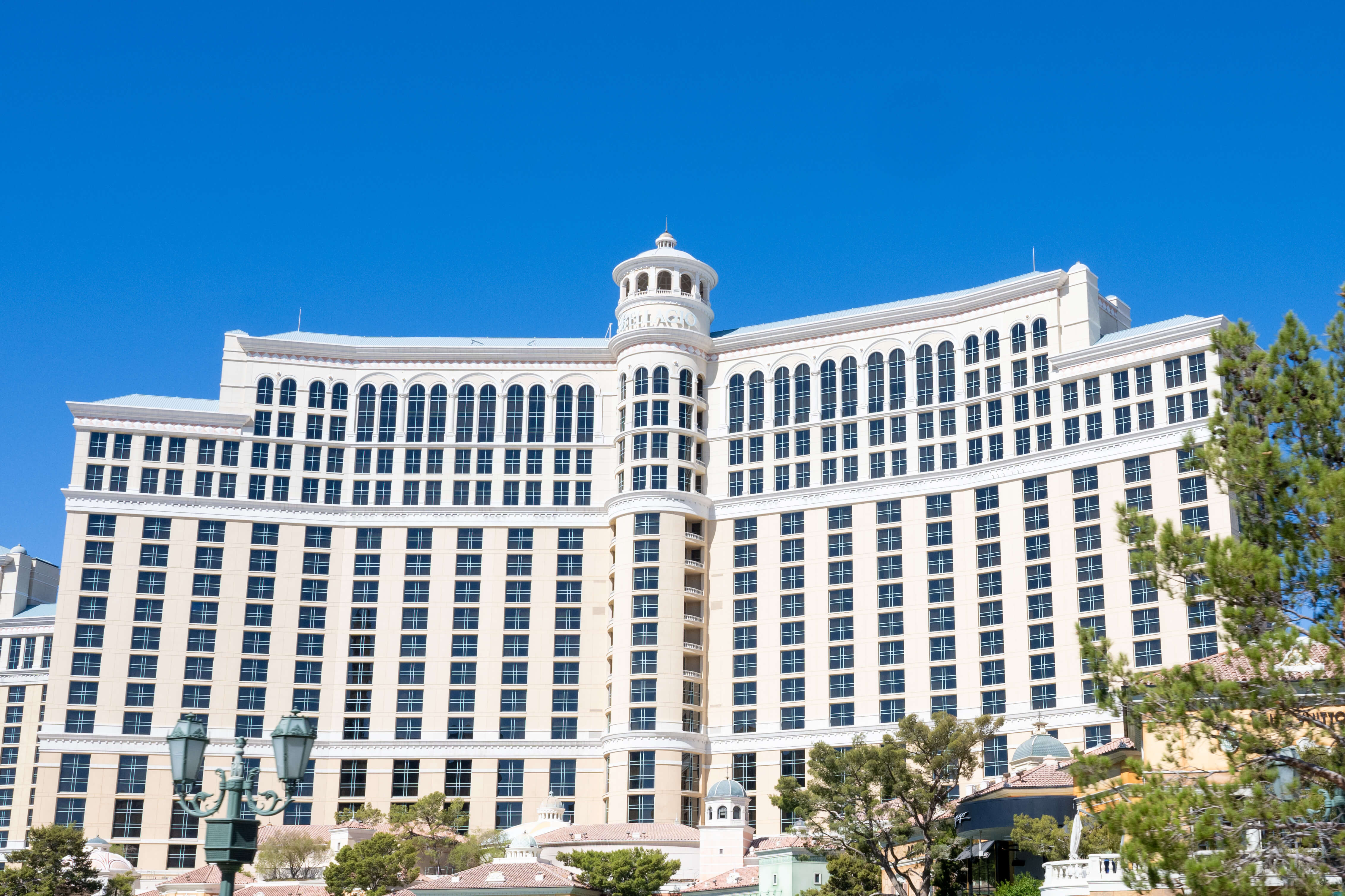 How To Bet - Gambler Sues Bellagio, Says Casino Failed to Stop Attack Over Slot Winnings