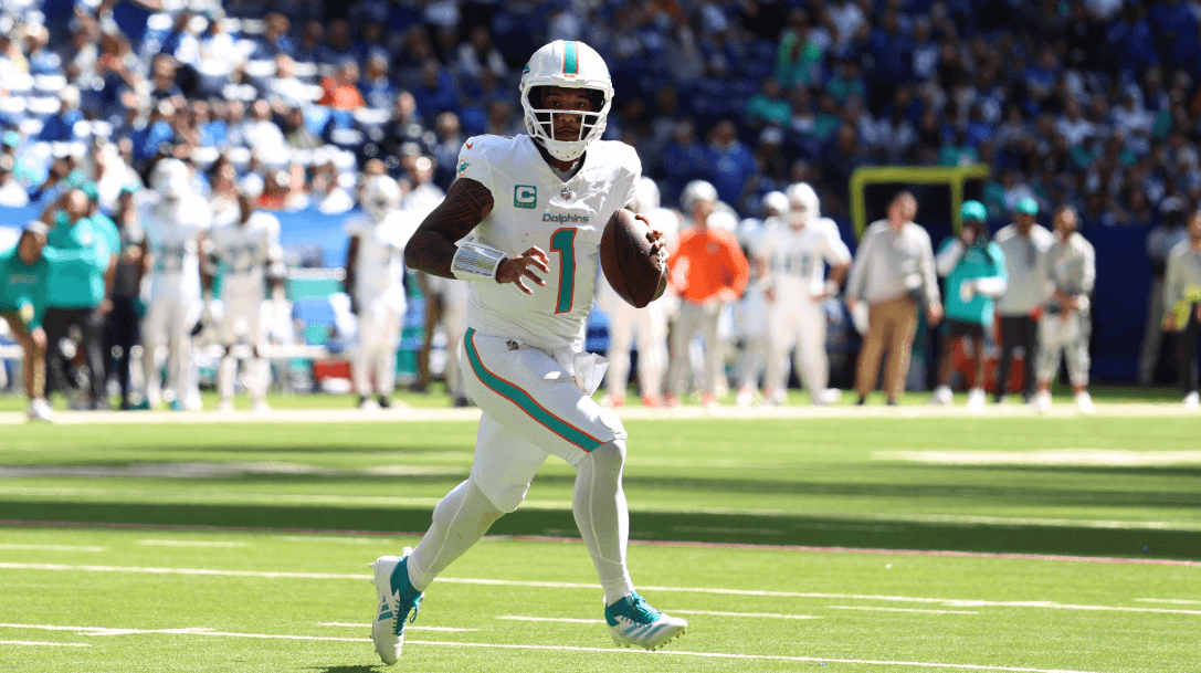 How To Bet - Tua Tagovailoa Odds, Picks and +410 Same Game Parlay for Monday Night Football Tonight