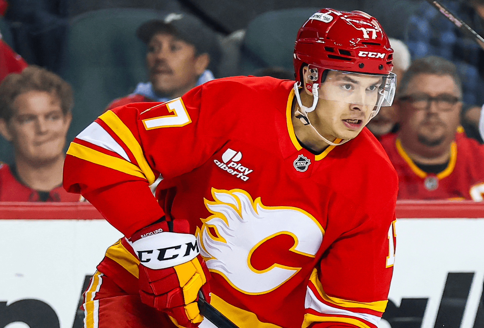 Islanders vs Flames Prediction, Picks & Same-Game Parlay for Tonight’s NHL Game