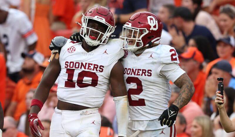 Texas vs Oklahoma Prediction, Picks, Odds, and Best Bet: Offenses Are Slow to Get Going