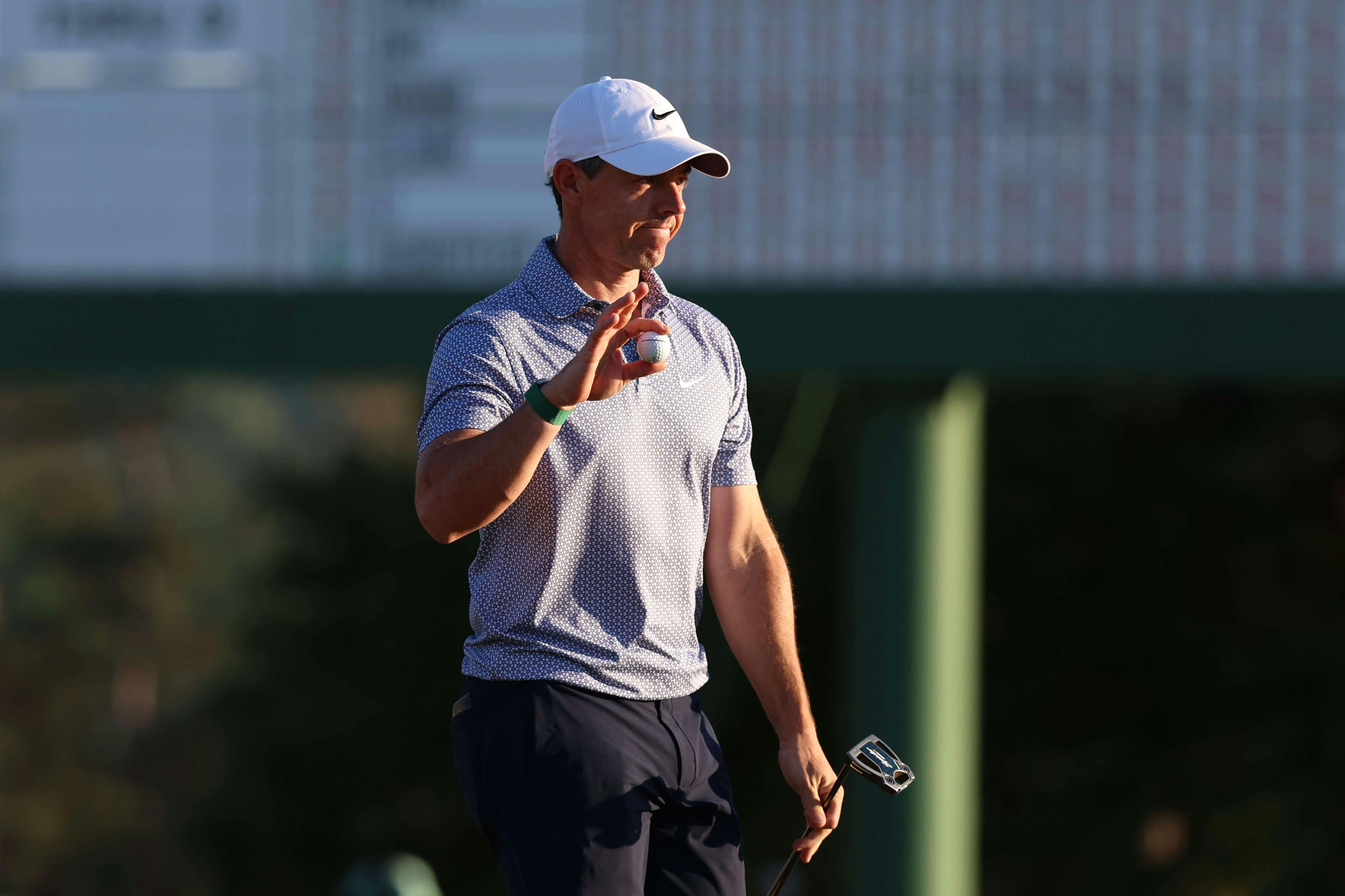Masters Round 4 Predictions, Picks & Odds: McIlroy Roars to Victory