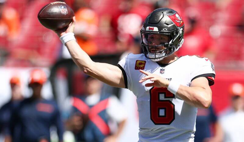 How To Bet - NFL Week 4 Odds and Betting Lines: Bucs Catching Points at Home vs Eagles