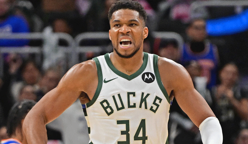 Warriors vs Bucks Prediction, Picks & Odds for Tonight’s NBA Game 