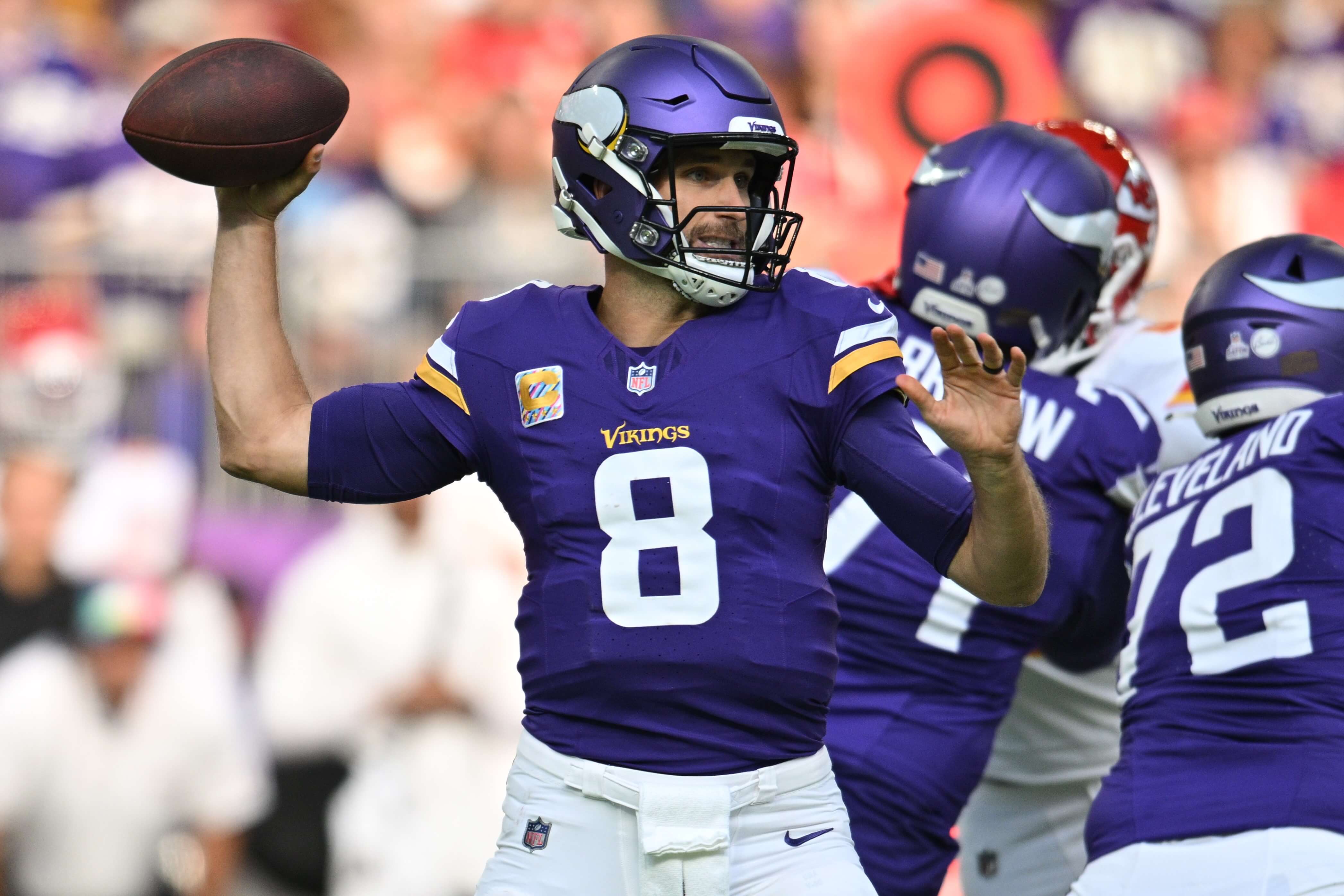 Week 6 NFL Parlay and Picks: Cousins Blows Away Bears in Windy City