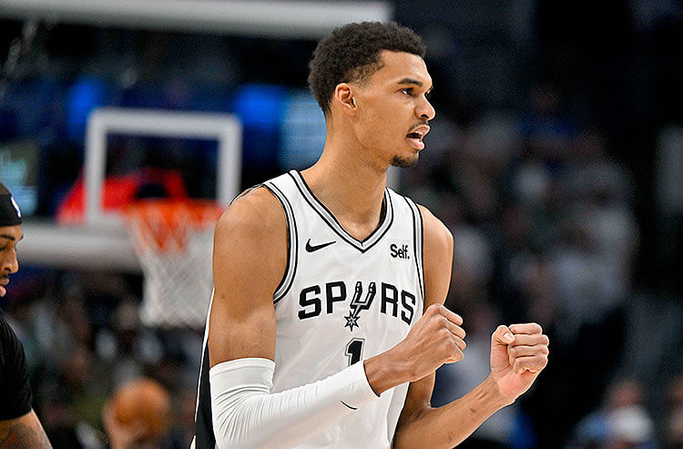 How To Bet - Spurs vs Kings Odds, Picks, and Predictions Tonight: Don't Discount San Antonio's Improved Defense 