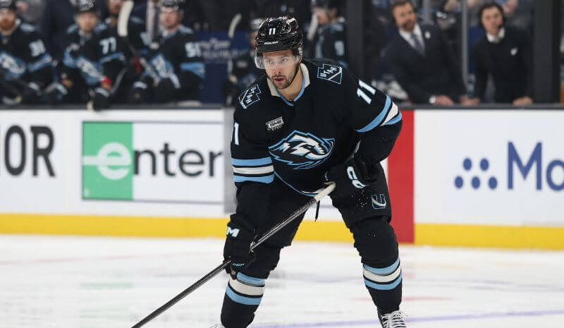 Golden Knights vs Mammoth Prediction, Picks & Best Bets for Tonight's NHL Playoffs Game 6