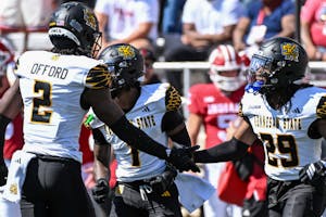 Kennesaw State vs Florida International Prediction, Picks & Odds for Tonight — College Football Week 9
