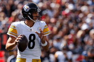 NFL Week 6 Picks: ChatGPT Predicts the Winner of Every Game Today