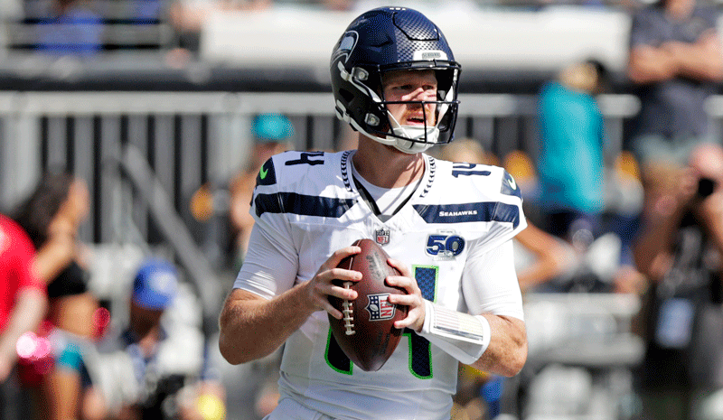Texans vs Seahawks Predictions - Early Picks & Odds for Monday Night Football Week 7