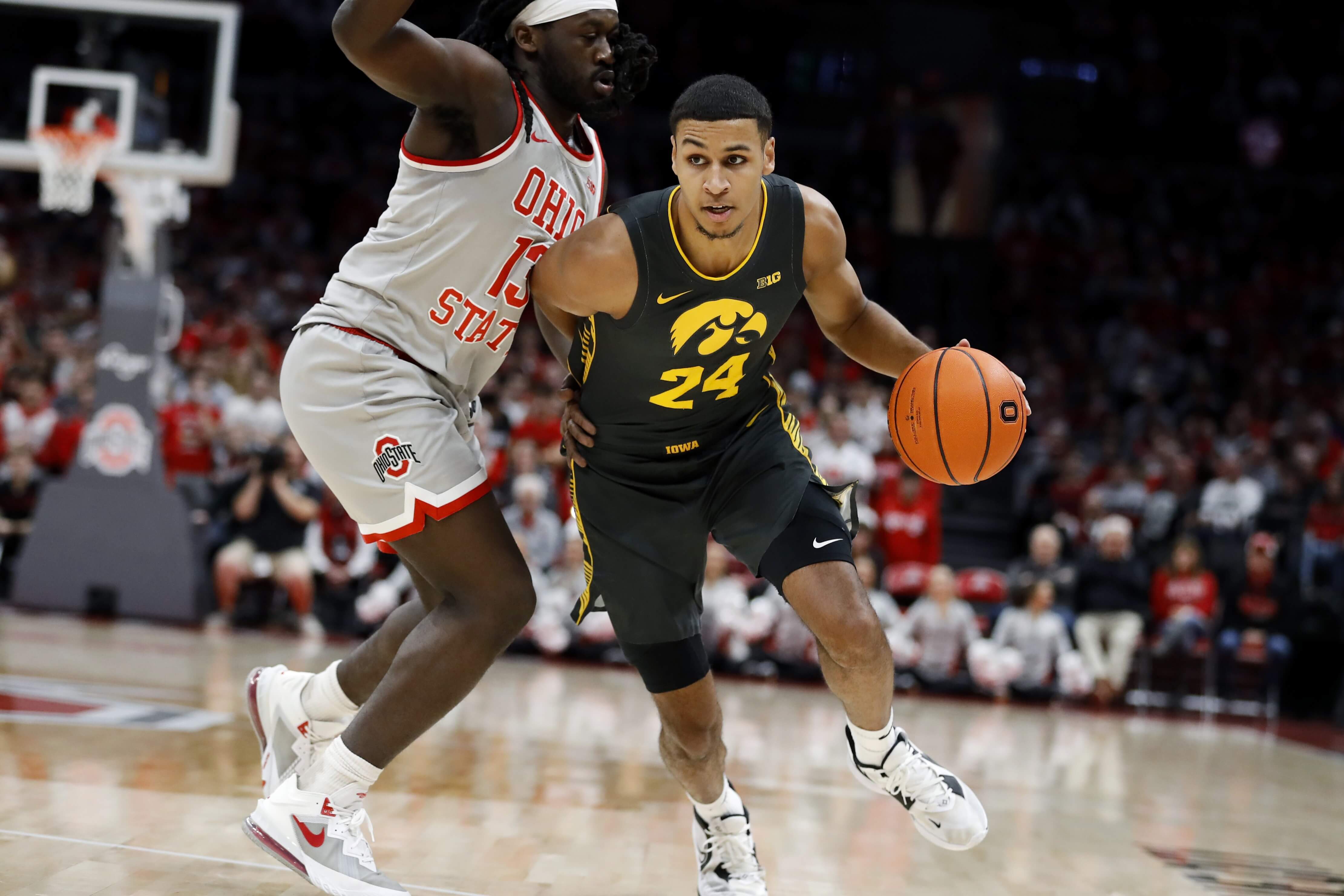 Iowa vs Michigan State Odds, Picks and Predictions: Hawkeyes Hand Struggling Spartans Another Loss