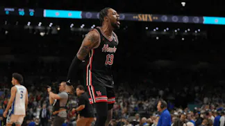 How To Bet - Did Florida vs Houston Championship Game Go Over or Under the Total?