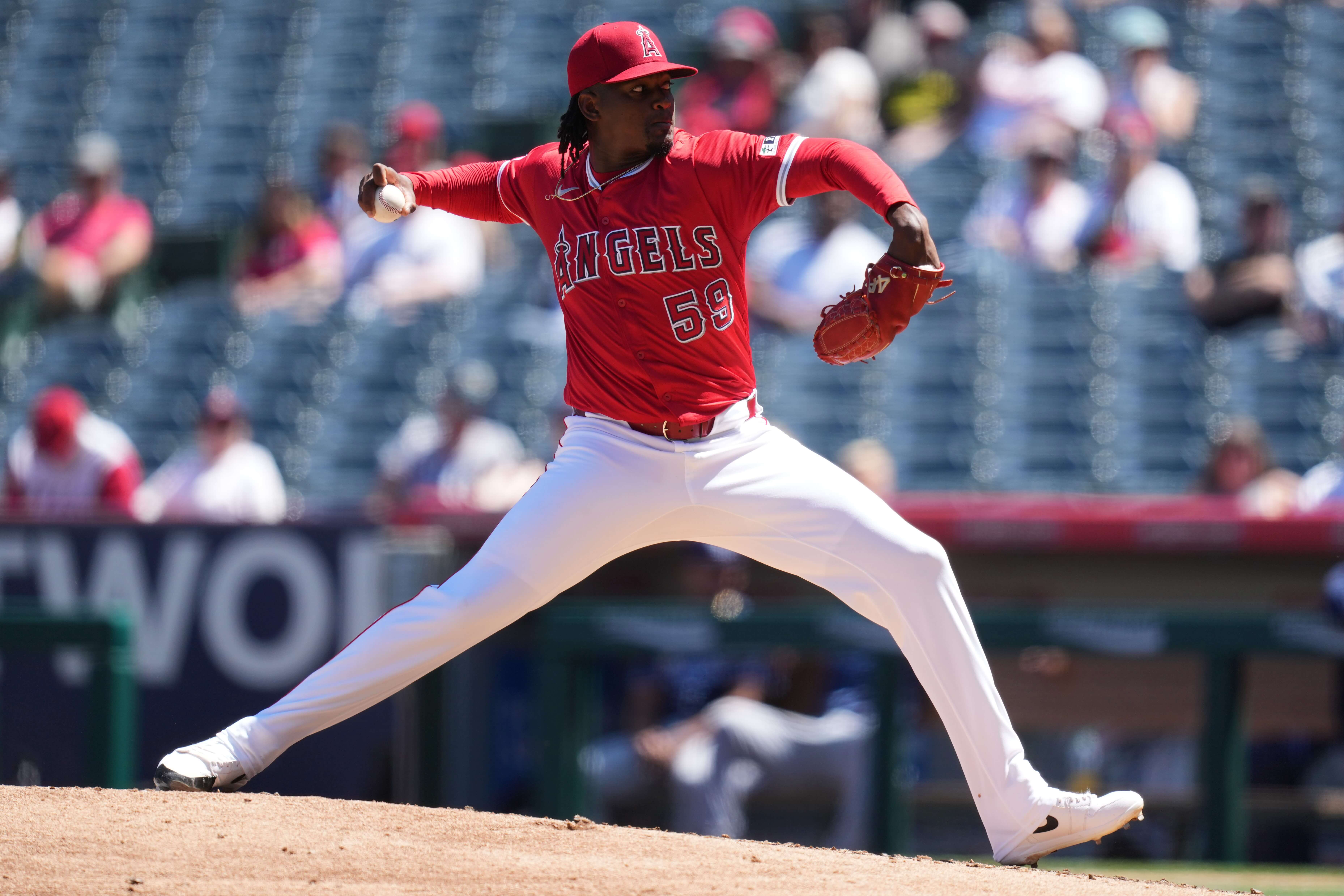 Angels vs Mariners Prediction, Picks, and Odds for Tonight’s MLB Game