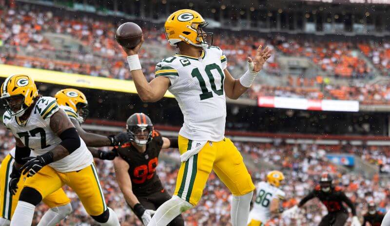 Packers vs Cowboys Predictions - Early Picks & Odds for Sunday Night Football Week 4