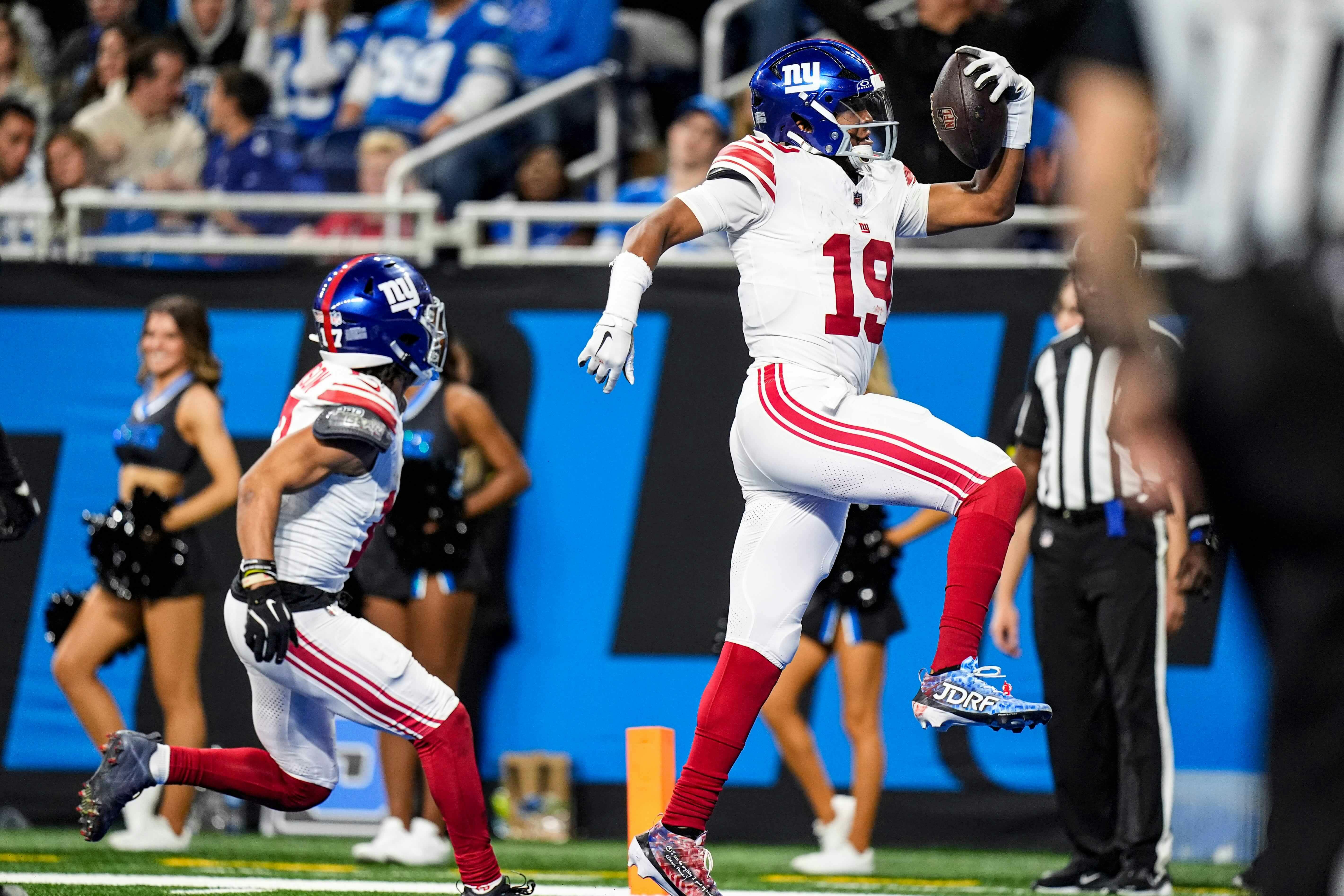 New York Giants quarterback Jameis Winston (19) celebrates a touchdown against Detroit Lions during the second half at Ford Field in Detroit on Sunday, Nov. 23, 2025. Junfu Han / USA TODAY NETWORK via Imagn Images