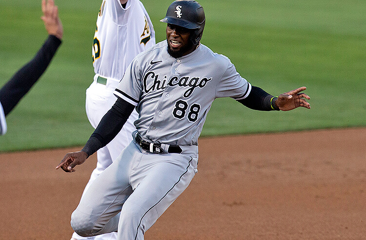 White Sox vs A's Picks and Predictions: Chicago's Offense Extends Oakland's Losing Streak