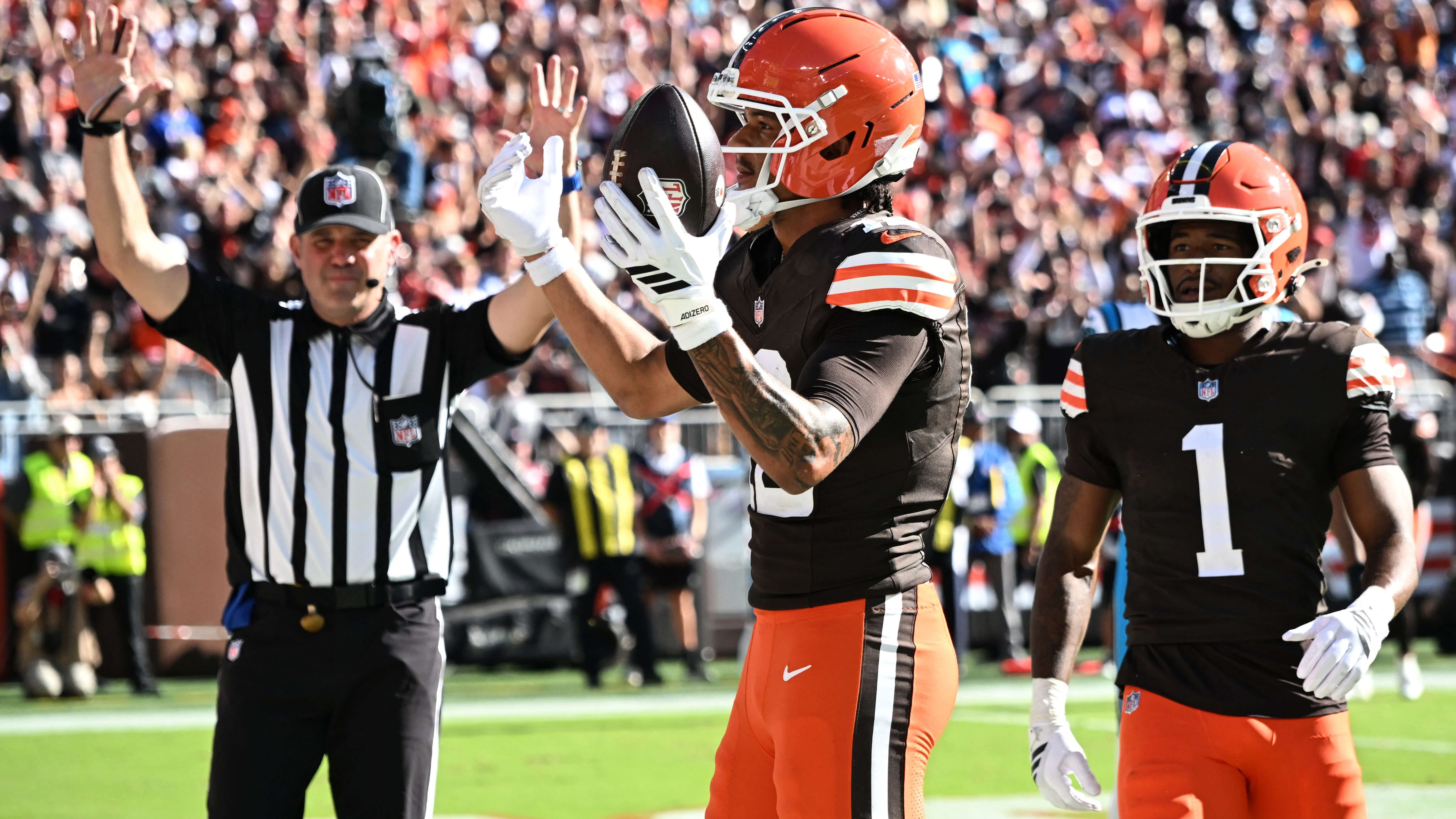 How To Bet - Steelers vs Browns Combo Picks: Thursday Night Football