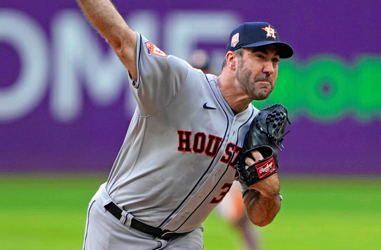 Rangers vs Astros Odds, Predictions Today - Verlander Takes the Hill