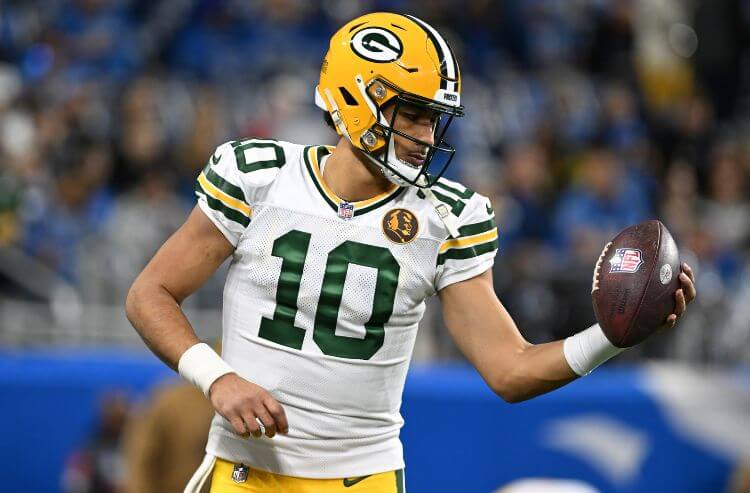 How To Bet - Chiefs vs Packers Odds, Picks, and SNF Predictions: Not Quite a Love Story