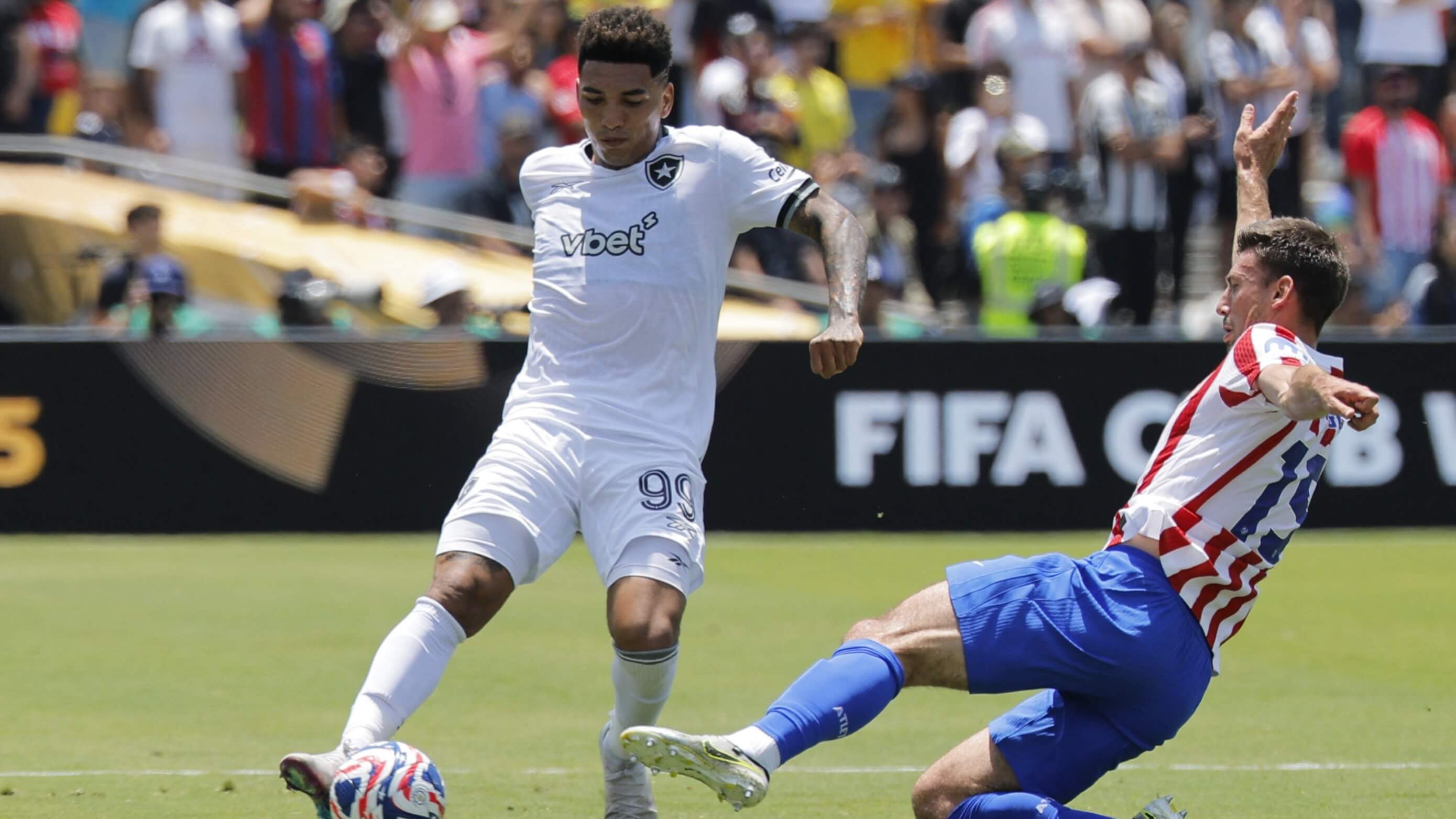 How To Bet - Palmeiras vs Botafogo Predictions, Picks & Odds for Saturday's FIFA Club World Cup Round of 16 Match