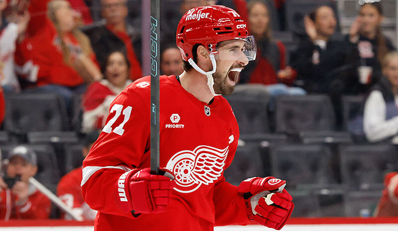 NHL Player Props & Best Bets for Today, December 28: Larkin Lighting It Up