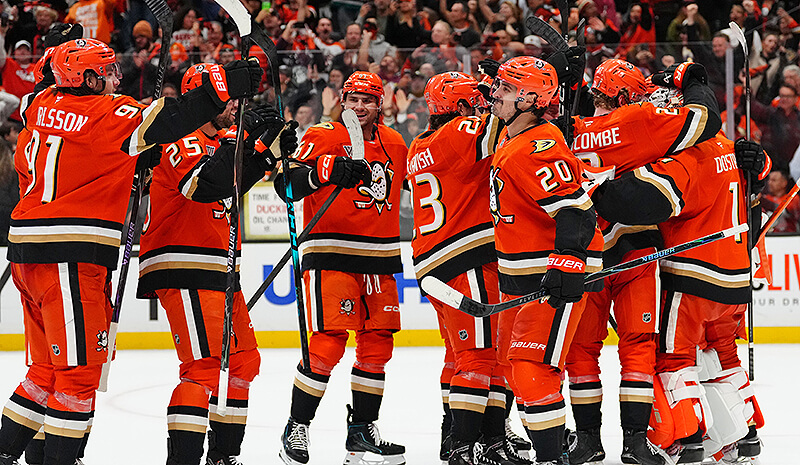 How To Bet - 2026 NHL Playoff Bracket: Ducks Bounce Oilers, Wild Advance to Face Avalanche