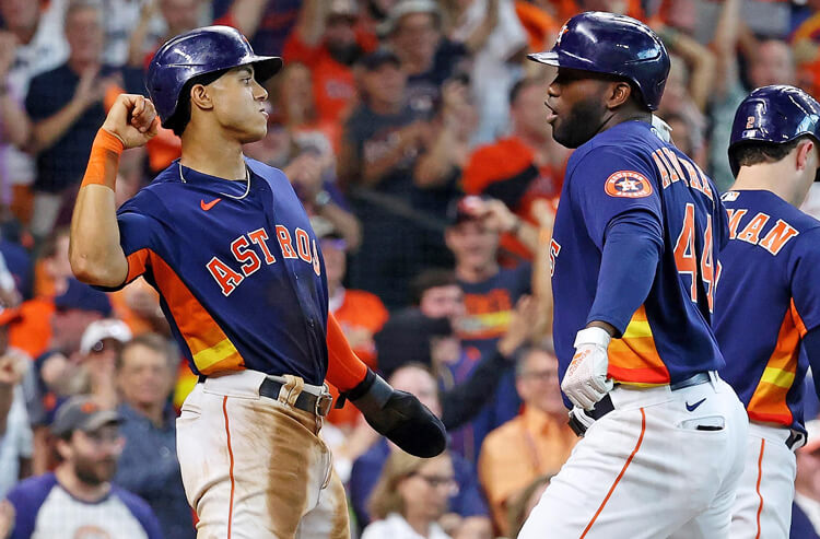 Astros vs Mariners ALDS Game 3 Odds, Picks, & Predictions Today — Over and Out