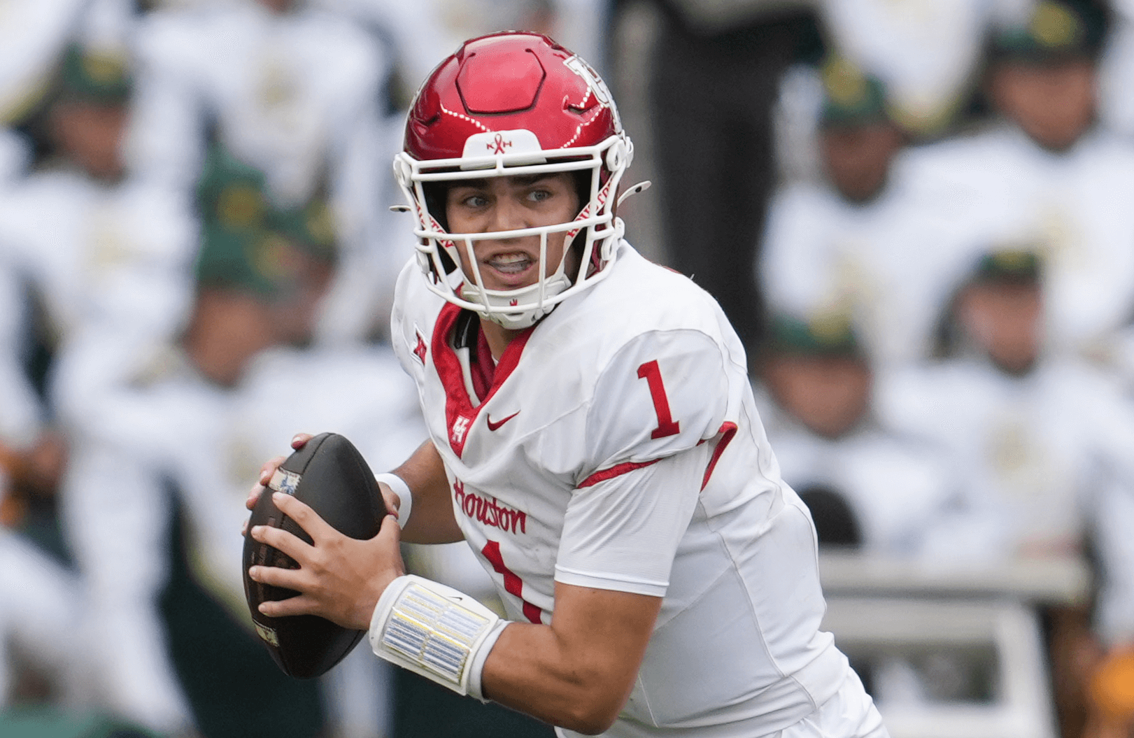 Conner Weigman of the Houston Cougars