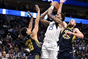 Mavericks vs Pistons Prediction, Picks & Odds for Tonight’s NBA Game