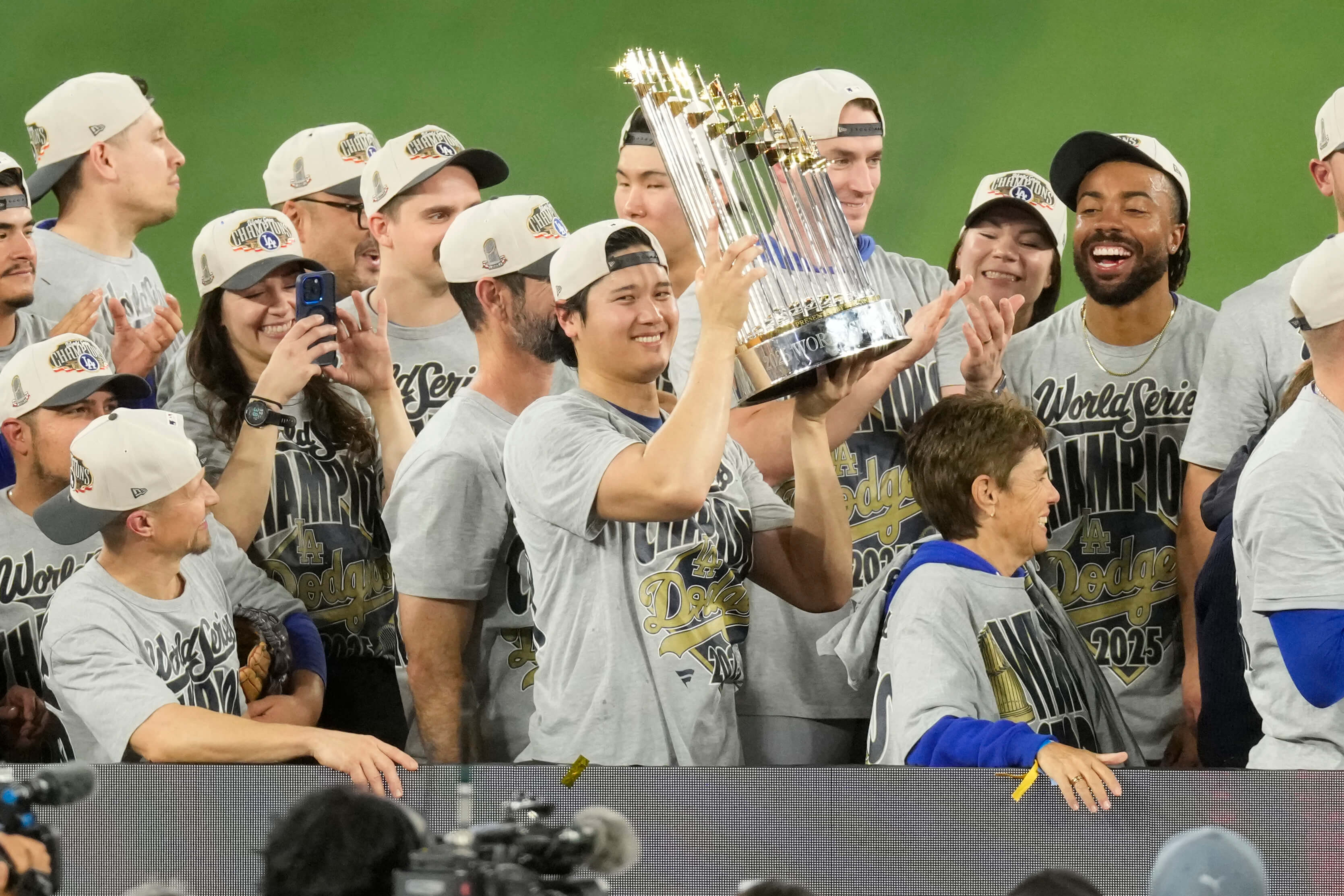 How To Bet - Dodgers Open MLB Season as Massive, Historic Favorites to Three-Peat  