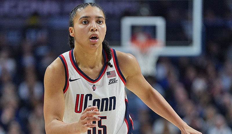 Women's College Basketball Odds: UConn Setting the Pace