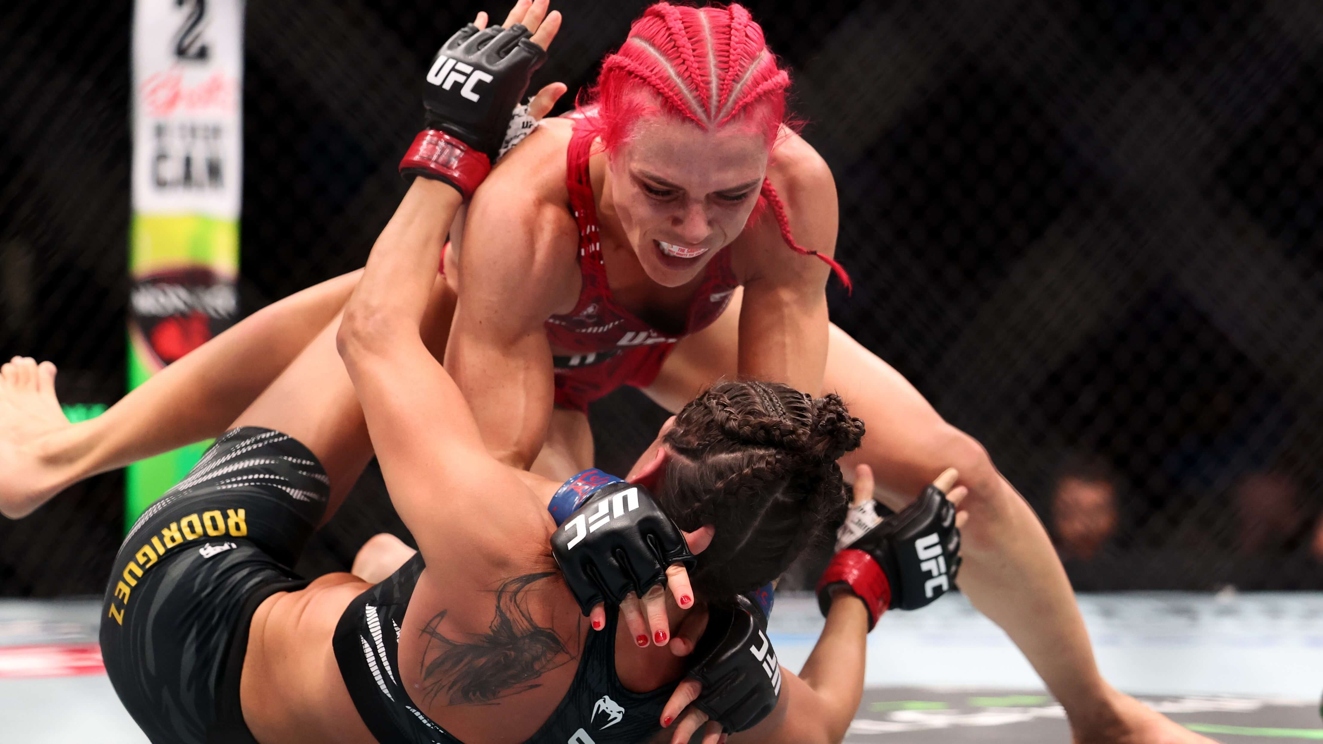 How To Bet - Amanda Lemos vs Gillian Robertson Predictions, Picks & Odds
