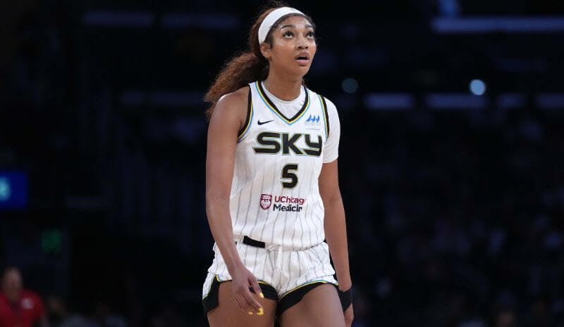 Sky vs Mercury Predictions, Picks & Odds for Tonight’s WNBA Game