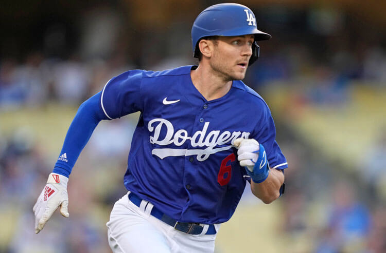 Turner, Dodgers top Reds 3-1 on Jackie Robinson Day