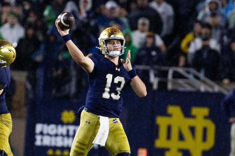 Wisconsin vs Notre Dame Prediction, Picks & Odds: College Football Week 1