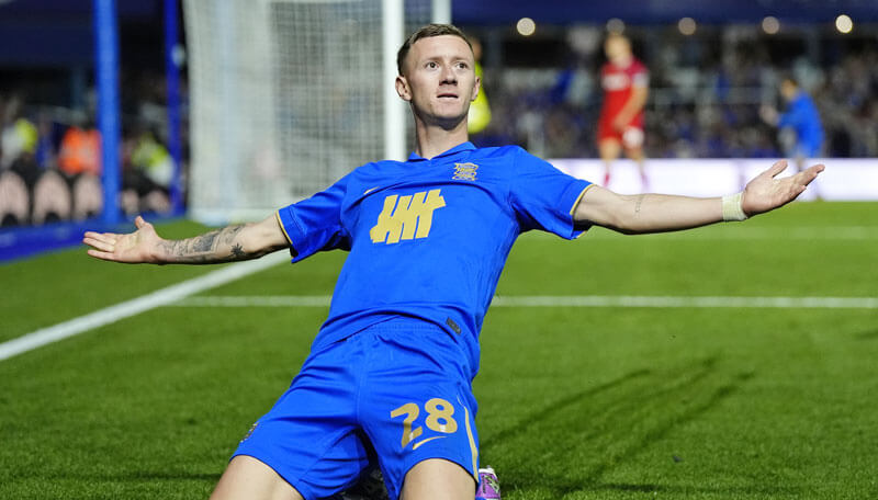 How To Bet - Wrexham vs Birmingham Predictions, Picks & Odds for Friday’s EFL Championship Match