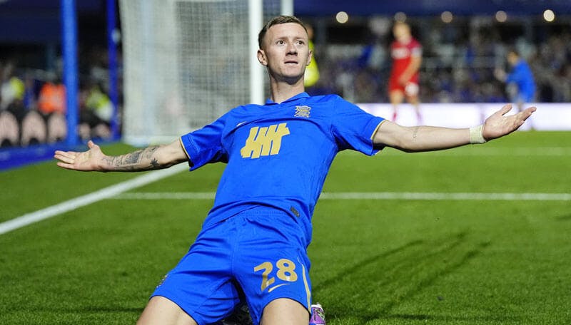 Wrexham vs Birmingham Predictions, Picks & Odds for Friday’s EFL Championship Match