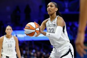 Dream vs Aces Predictions, Picks & Odds for Tonight’s WNBA Game