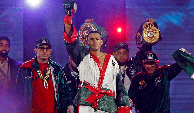 How To Bet - Gilberto Ramirez vs David Benavidez Predictions, Picks & Odds for May 2