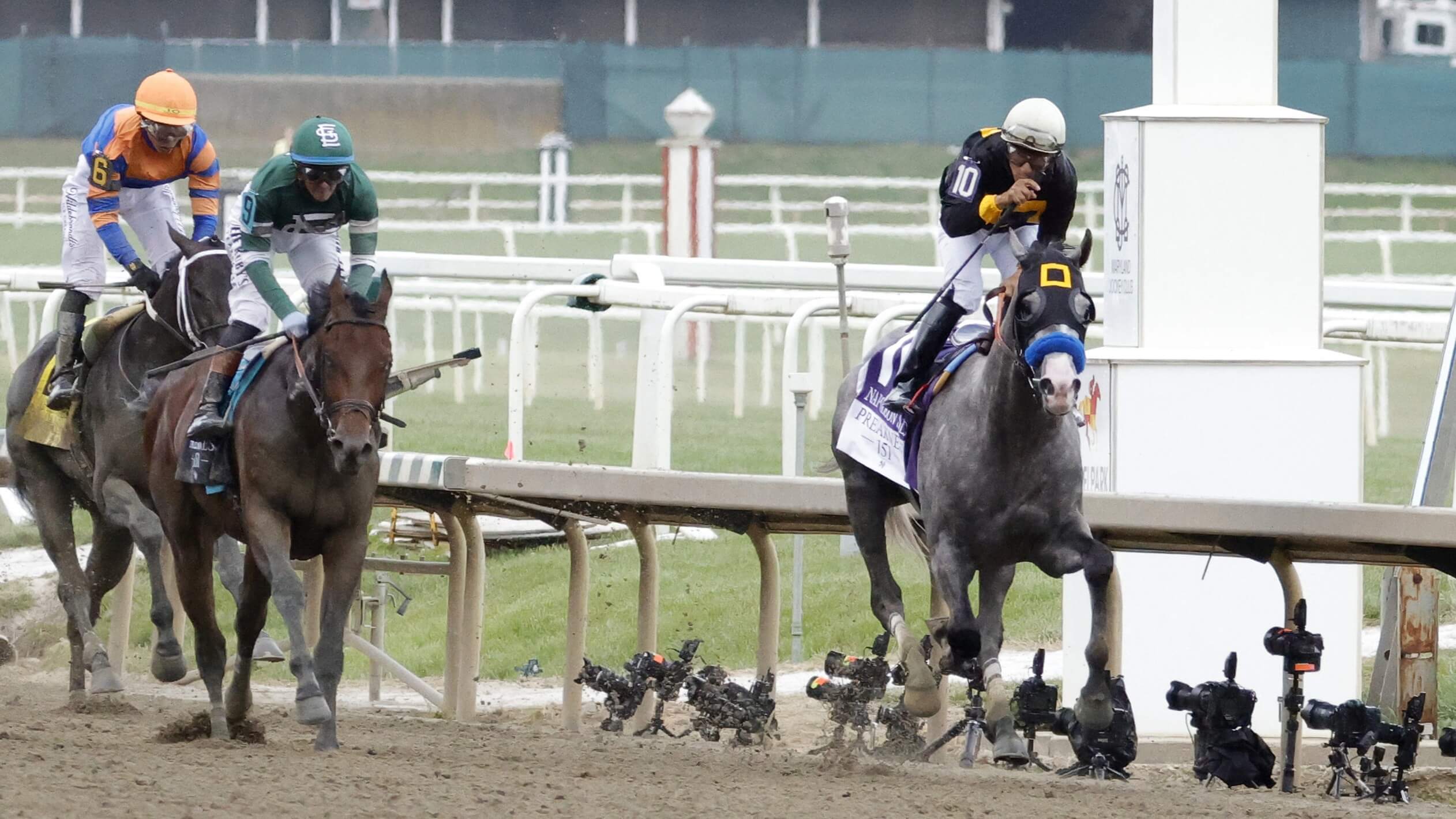 How To Bet - 2026 Preakness Stakes Odds: Napoleon Solo Springs Mild Upset