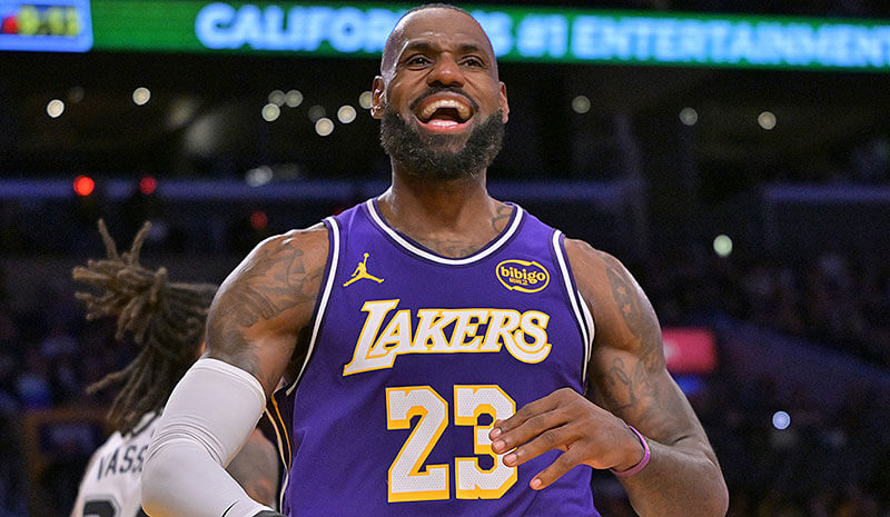Lakers vs Clippers Prediction, Picks & Odds for Tonight’s NBA Game