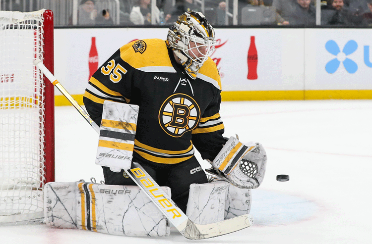 How To Bet - 2022-23 Vezina Trophy Odds: Ullmark Improves Odds to -1,600