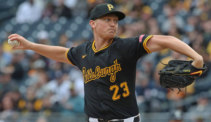 Padres vs Pirates Prediction, Picks & Odds for Today’s MLB Game