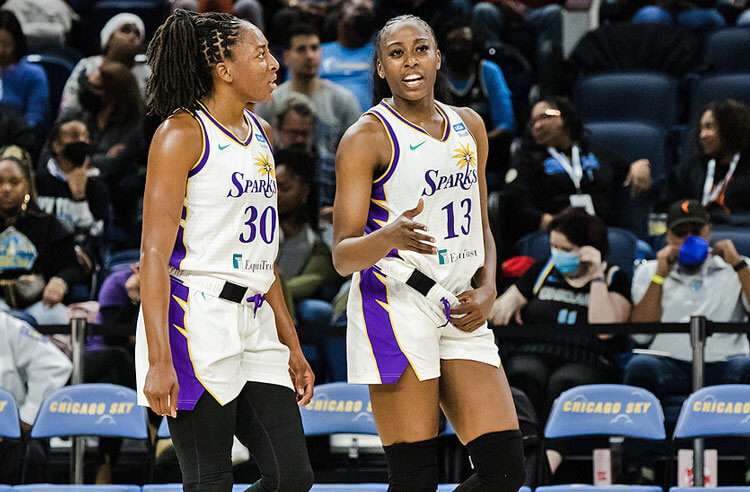 Los Angeles Sparks standout Nneka Ogwumike addresses WNBA's