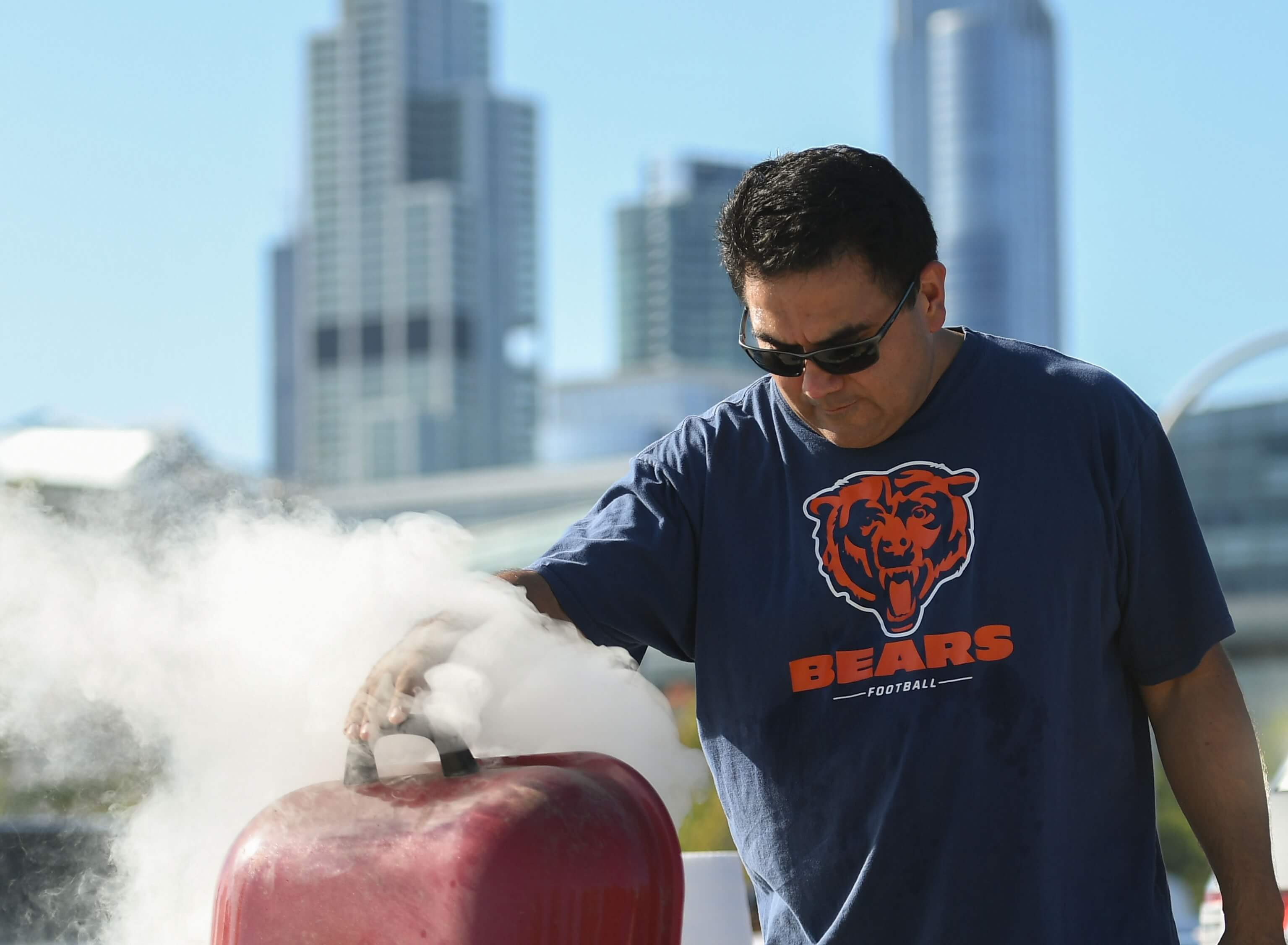 How To Bet - The Best Super Bowl Party in Chicago: Deep Dish Debates, Bears Legends and Botanical Boards