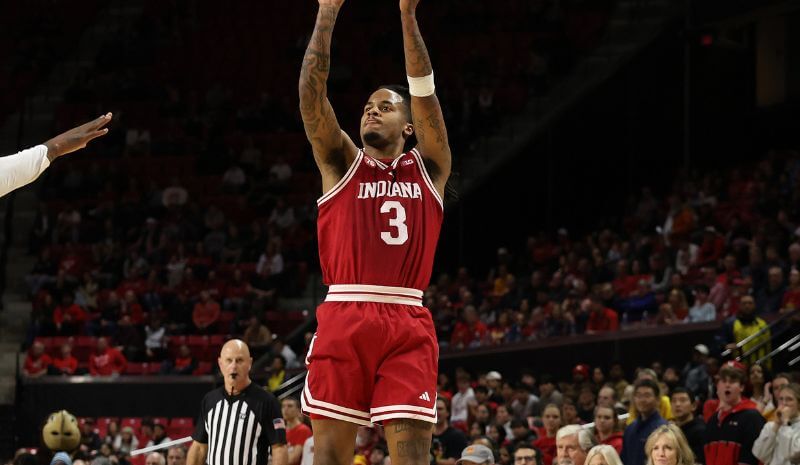 Iowa vs Indiana Prediction, Picks & Odds for Tonight's College Basketball Game 