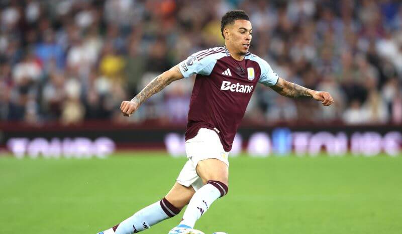 How To Bet - Man United vs Aston Villa Predictions, Picks & Odds for Sunday's Premier League Match