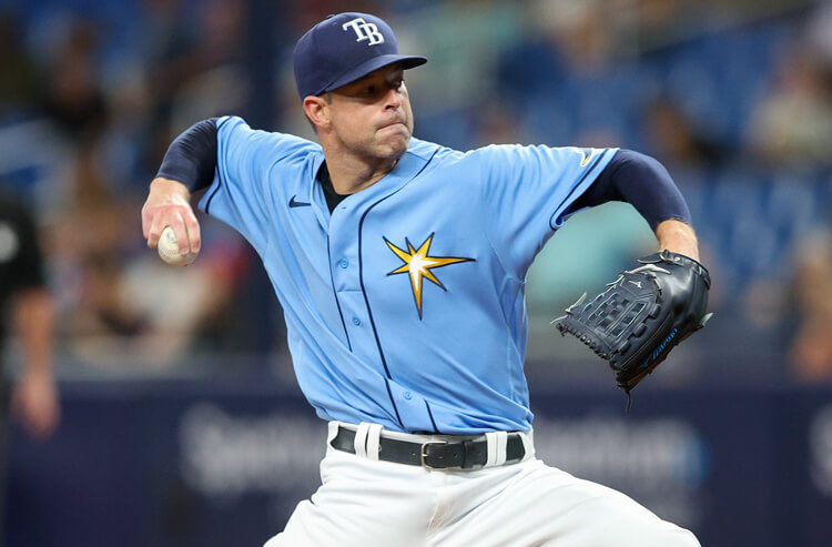 Yankees vs Rays Odds, Picks, & Predictions Today — Kluber Clobbers Bombers