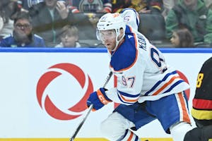 Mammoth vs Oilers Prediction, Picks & Same-Game Parlay for Tonight’s NHL Game